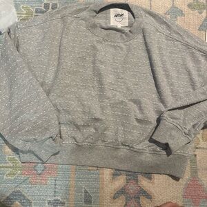 Aerie womens Speckled Gray Crewneck Sweater worn once, cropped and so cute